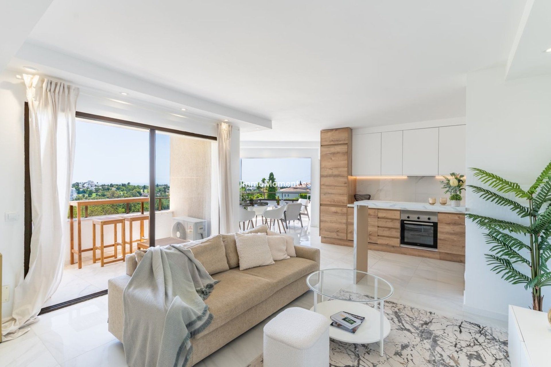 Resale - Apartment - Estepona - Atalaya