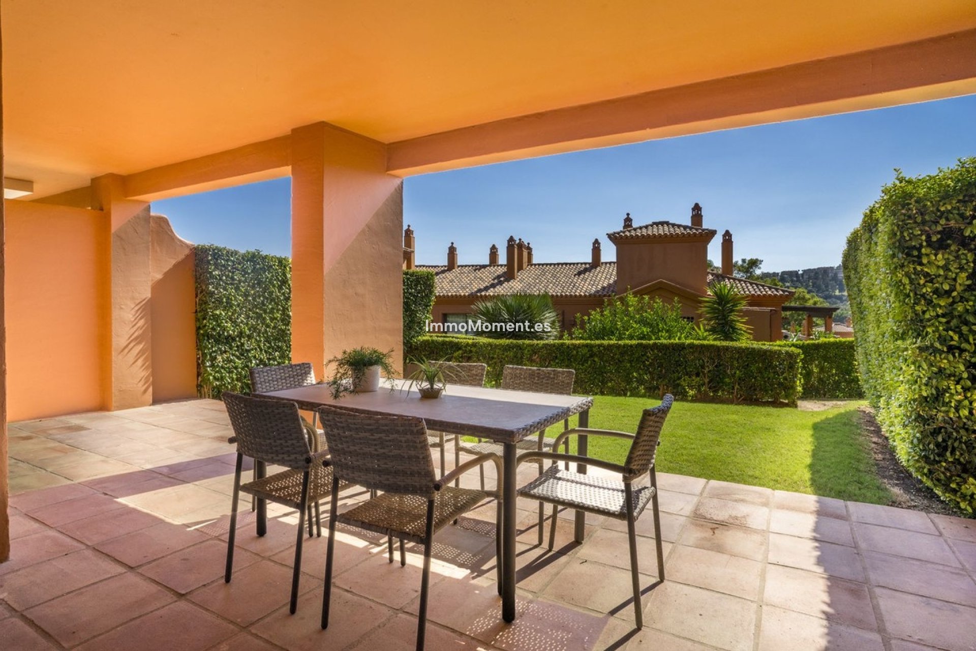 Resale - Apartment - Estepona - Atalaya