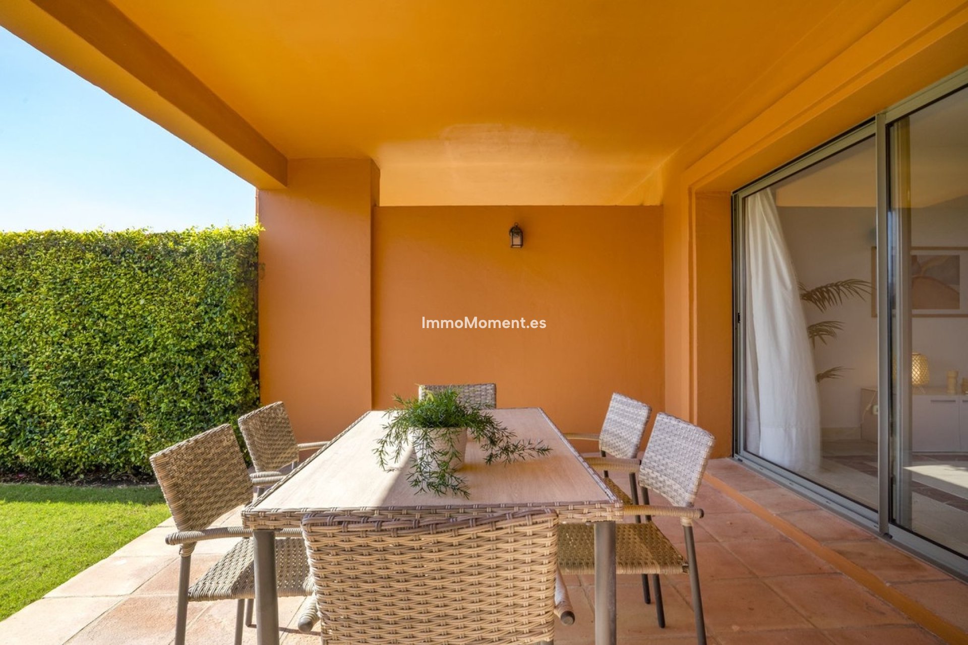 Resale - Apartment - Estepona - Atalaya