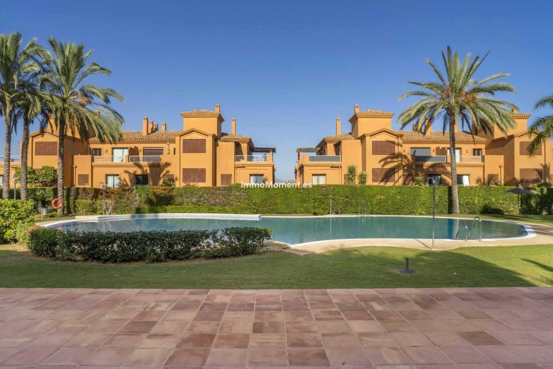 Resale - Apartment - Estepona - Atalaya