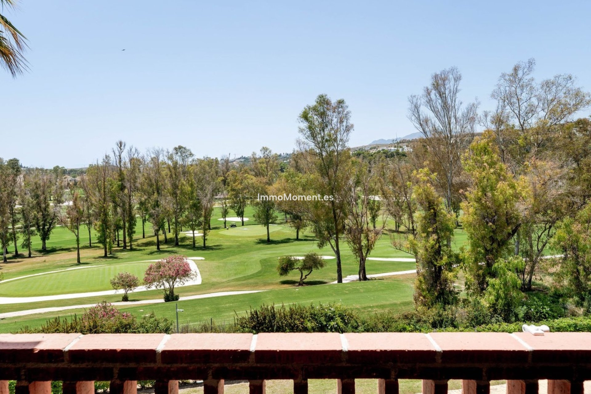 Resale - Apartment - Estepona - Atalaya