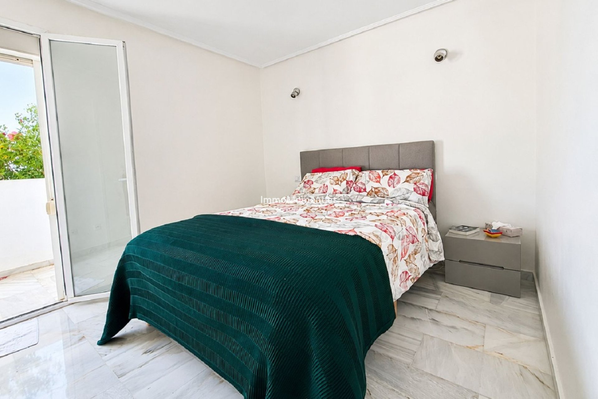 Resale - Apartment - Estepona - Bel Air