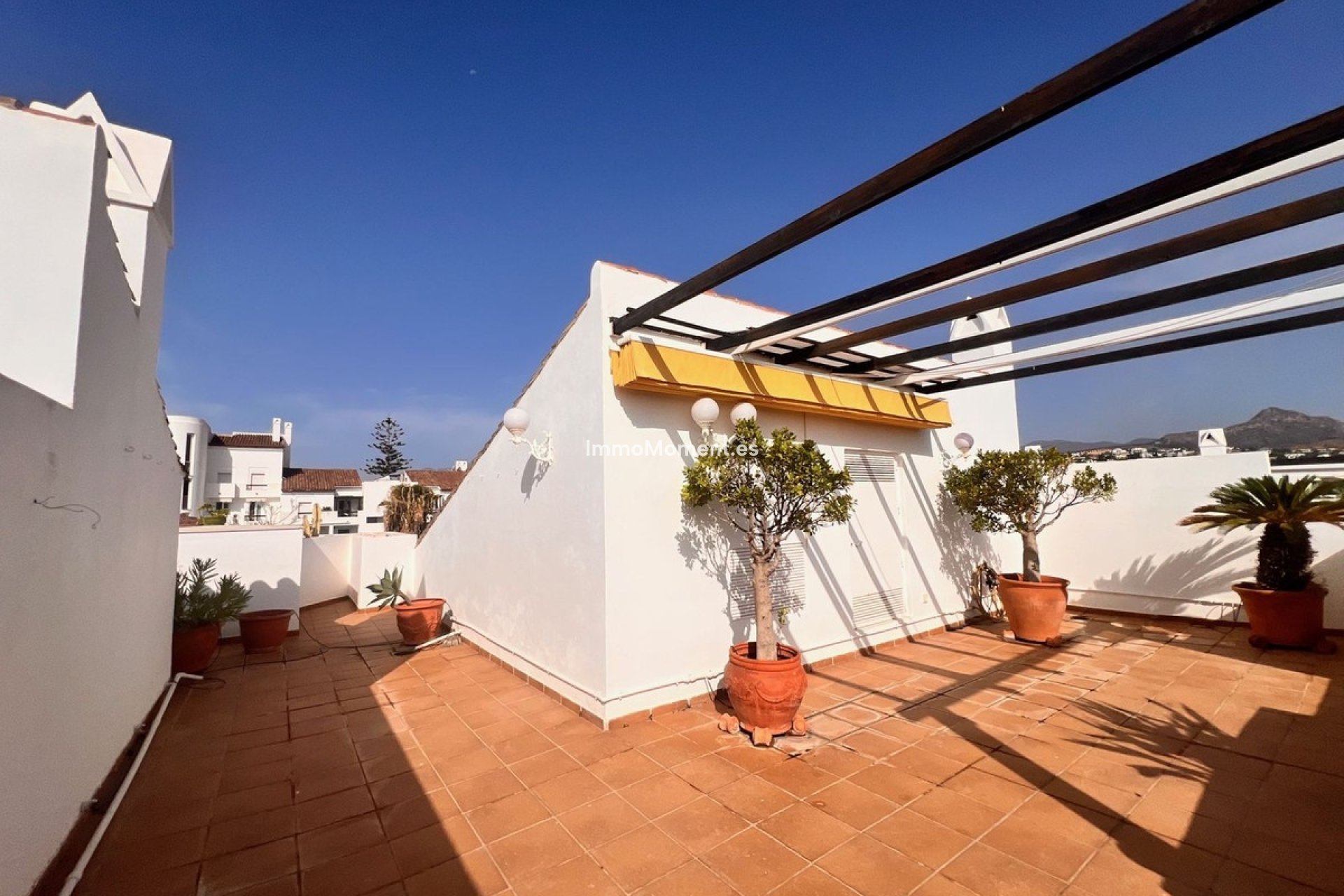 Resale - Apartment - Estepona - Bel Air