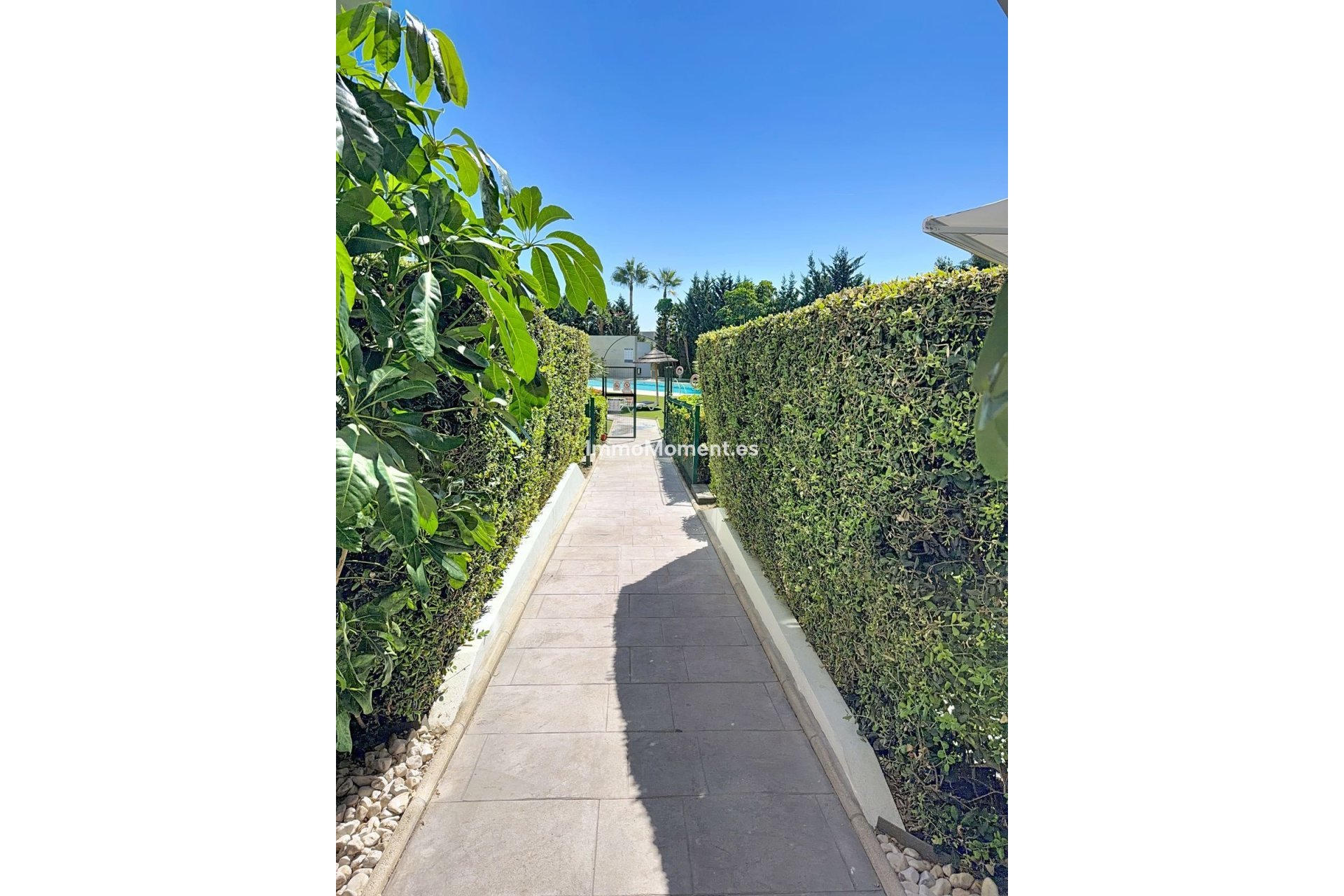 Resale - Apartment - Estepona - Bel Air