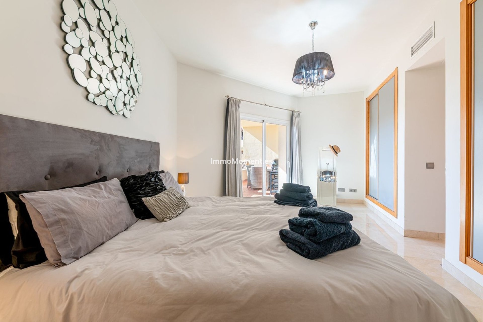 Resale - Apartment - Estepona - Bel Air
