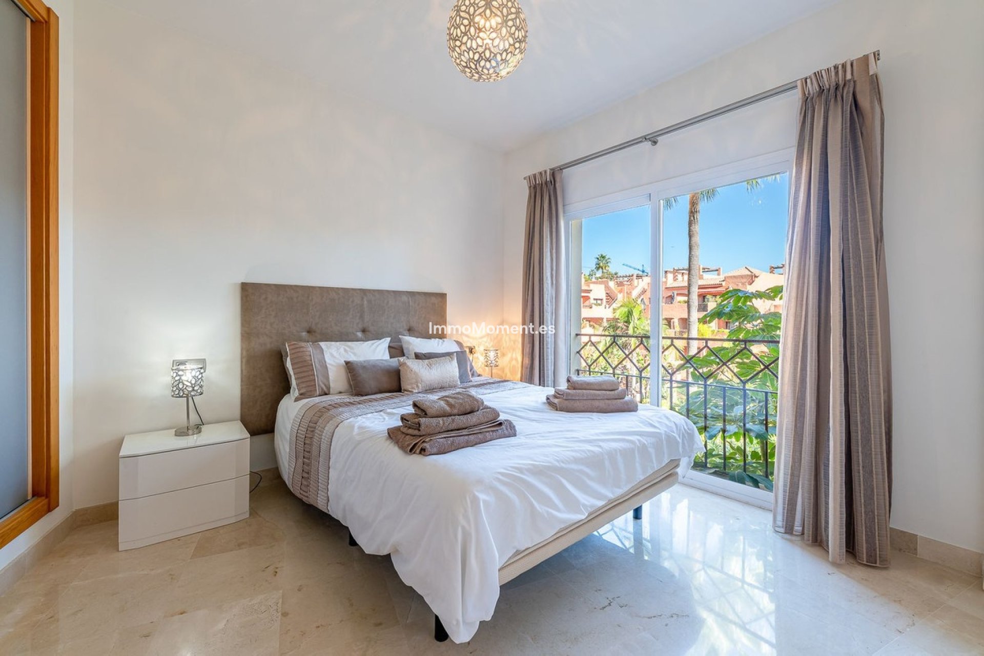 Resale - Apartment - Estepona - Bel Air