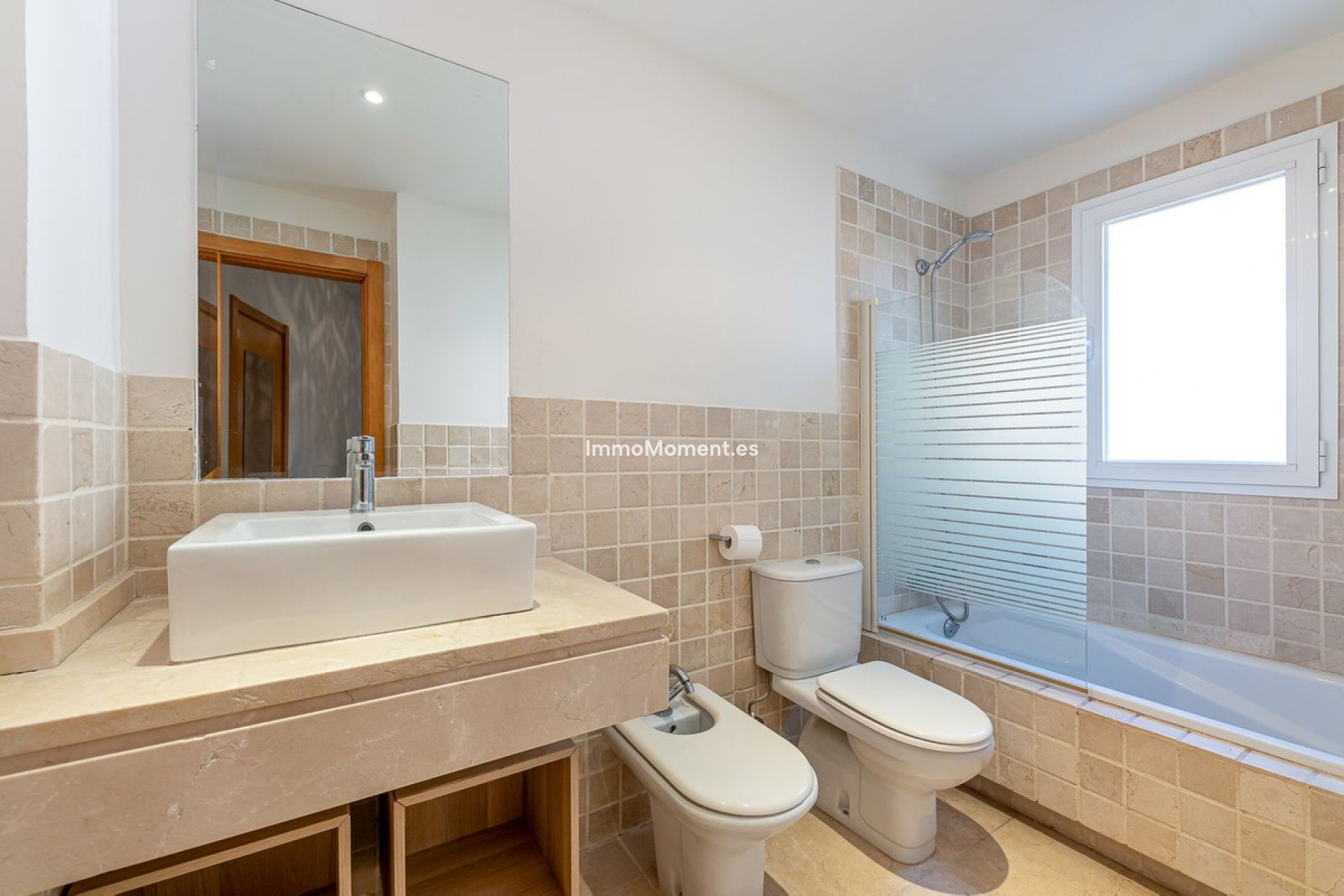 Resale - Apartment - Estepona - Bel Air