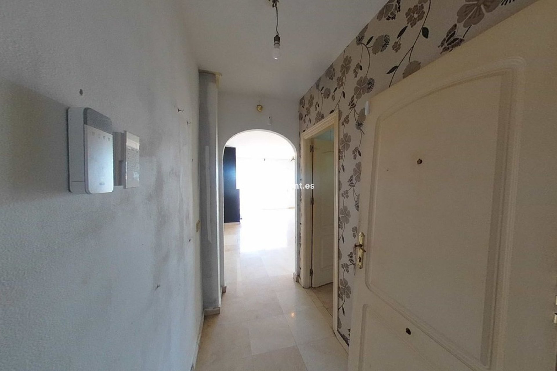 Resale - Apartment - Estepona - Bel Air