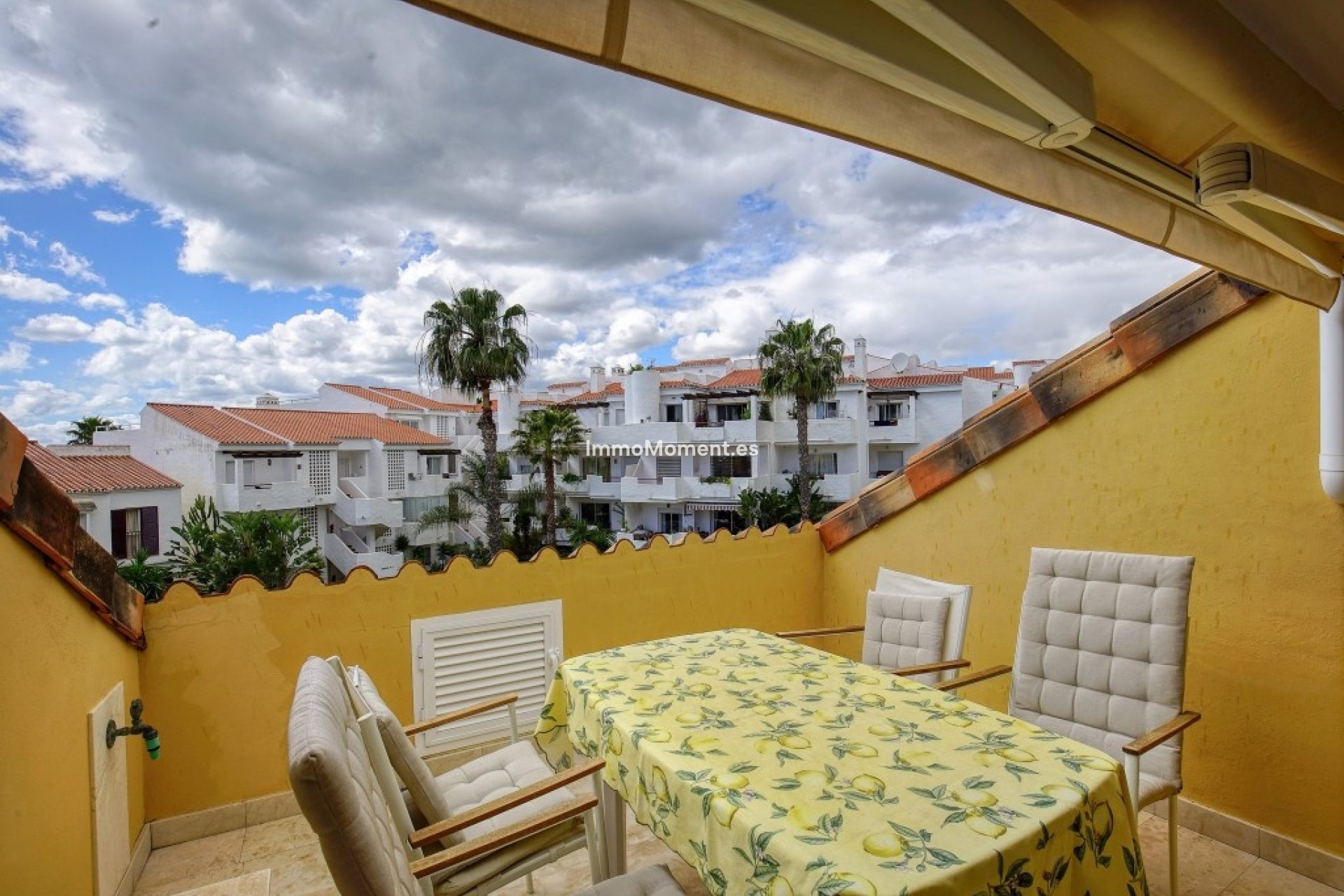 Resale - Apartment - Estepona - Bel Air
