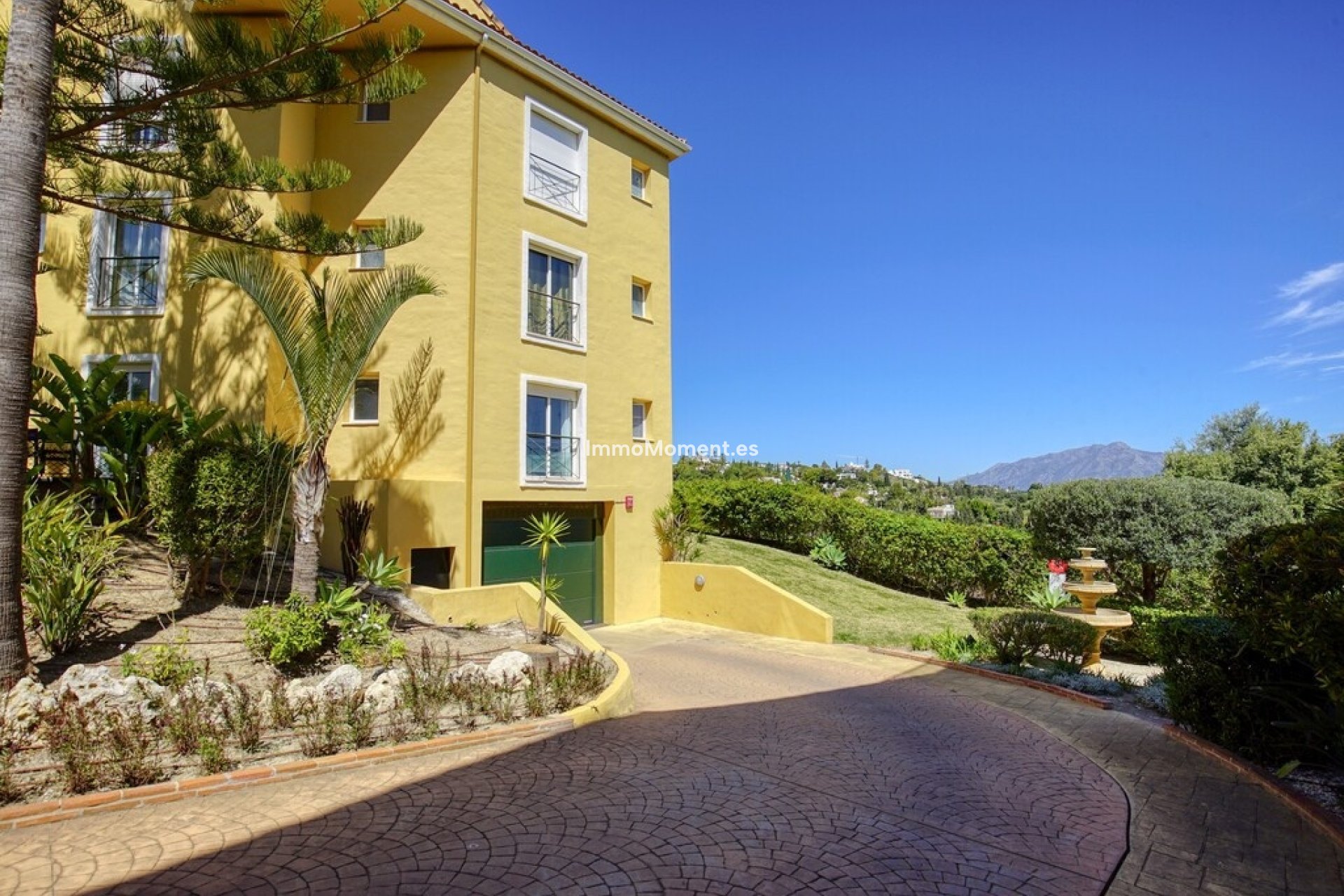 Resale - Apartment - Estepona - Bel Air