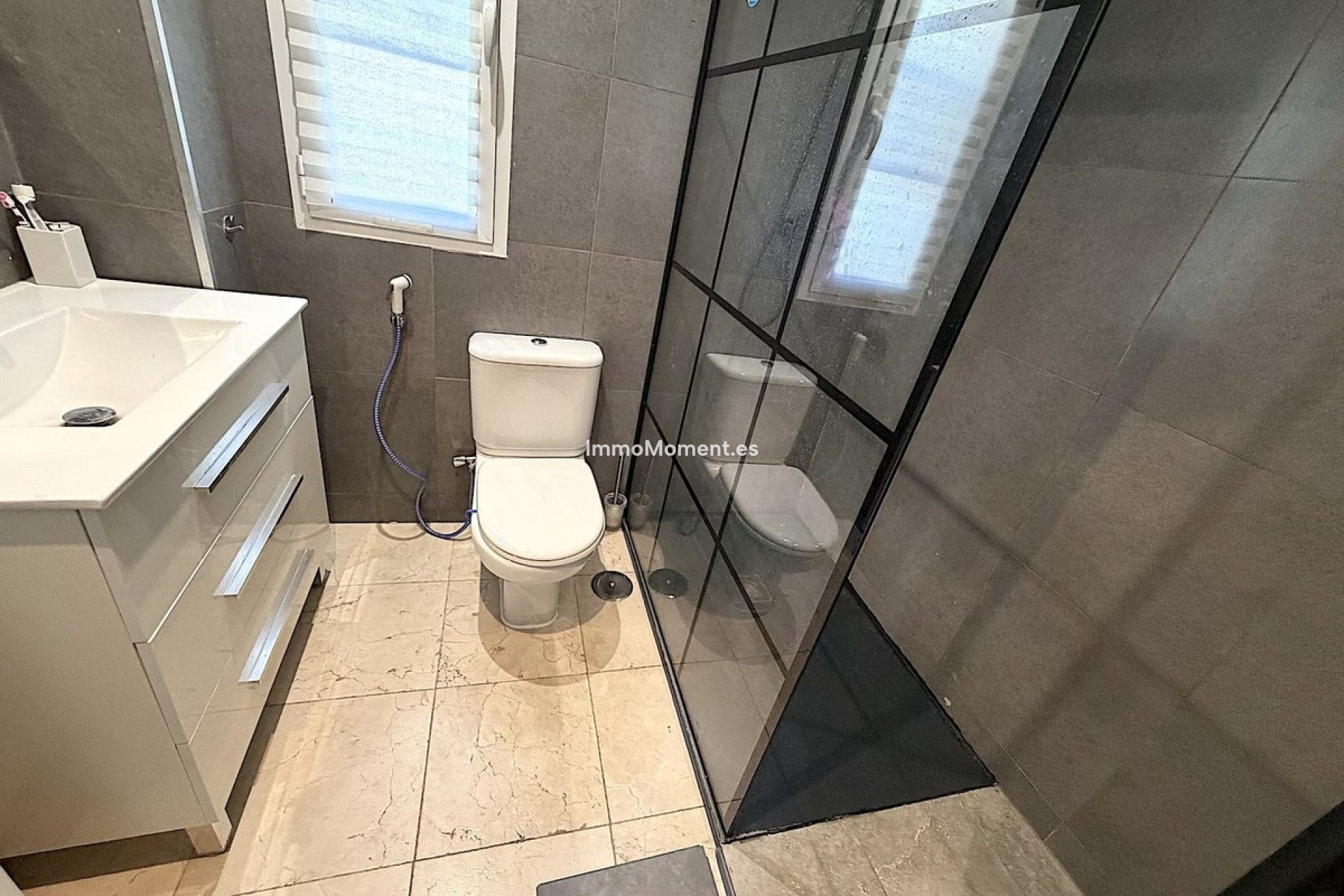 Resale - Apartment - Estepona - Bel Air