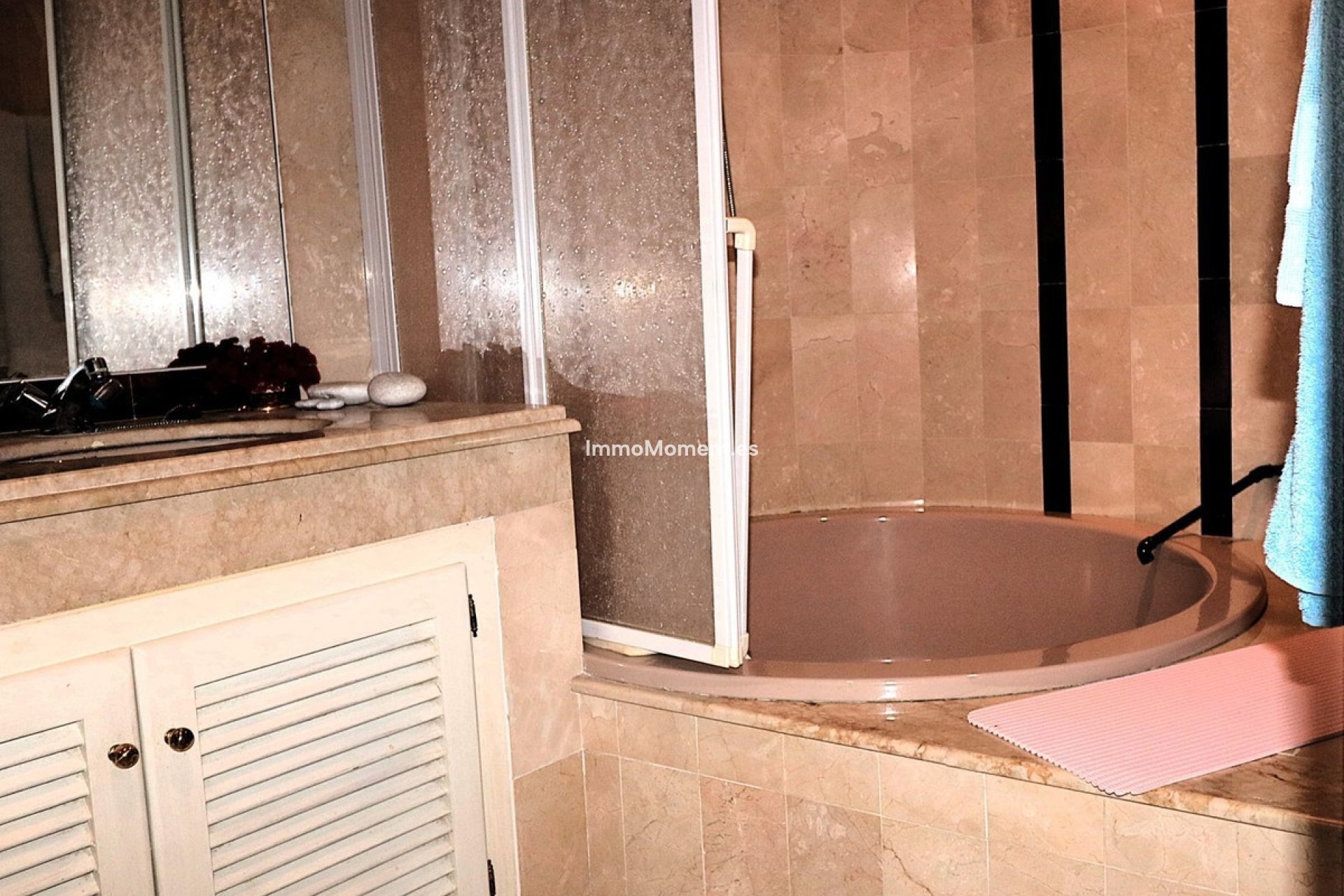 Resale - Apartment - Estepona - Bel Air