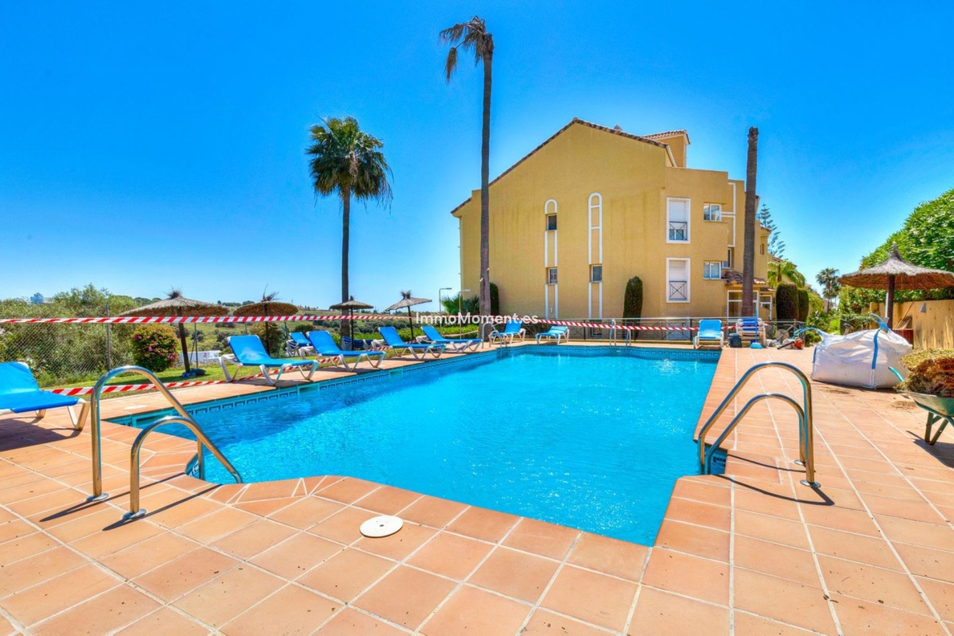 Resale - Apartment - Estepona - Bel Air
