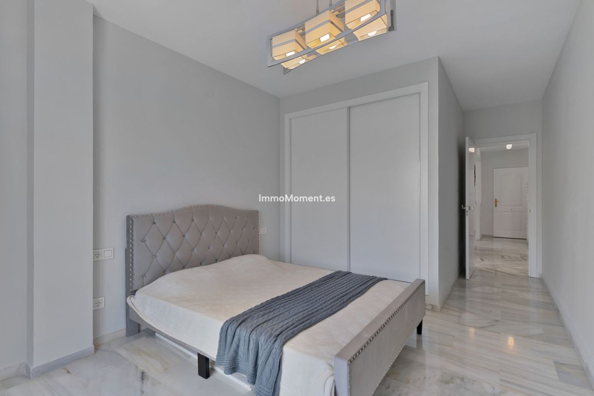 Resale - Apartment - Estepona - Bel Air