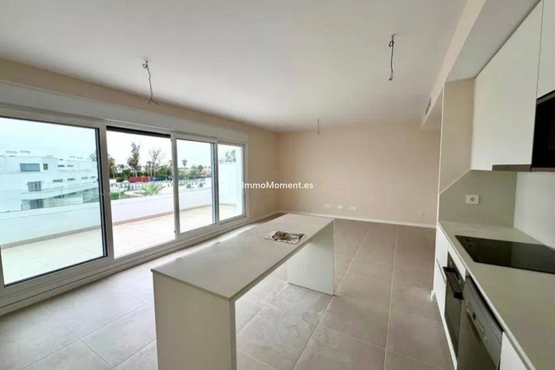 Resale - Apartment - Estepona - Bel Air
