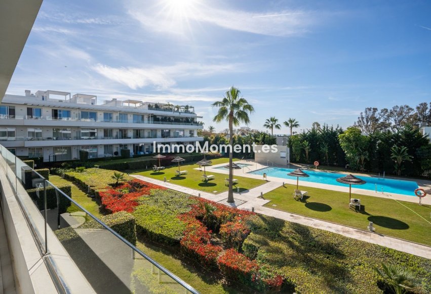 Resale - Apartment - Estepona - Bel Air