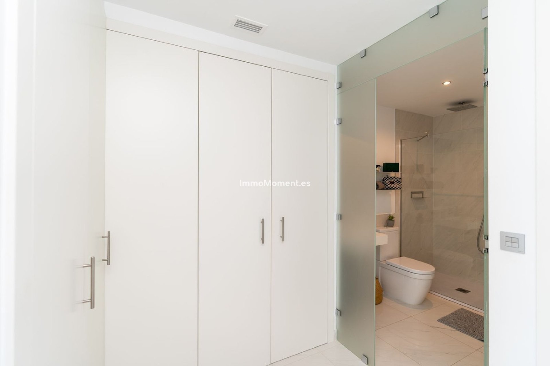 Resale - Apartment - Estepona - Bel Air