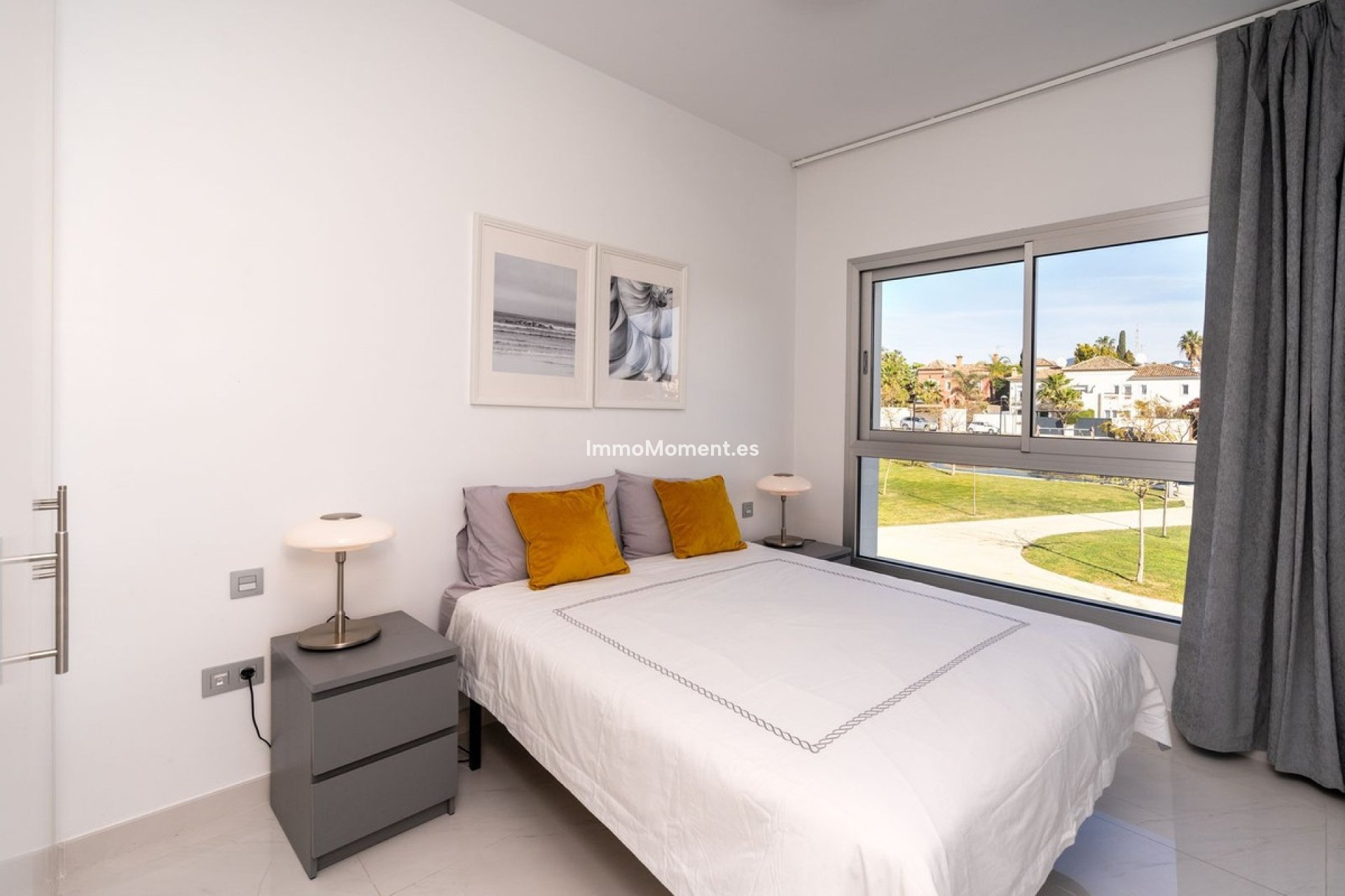 Resale - Apartment - Estepona - Bel Air