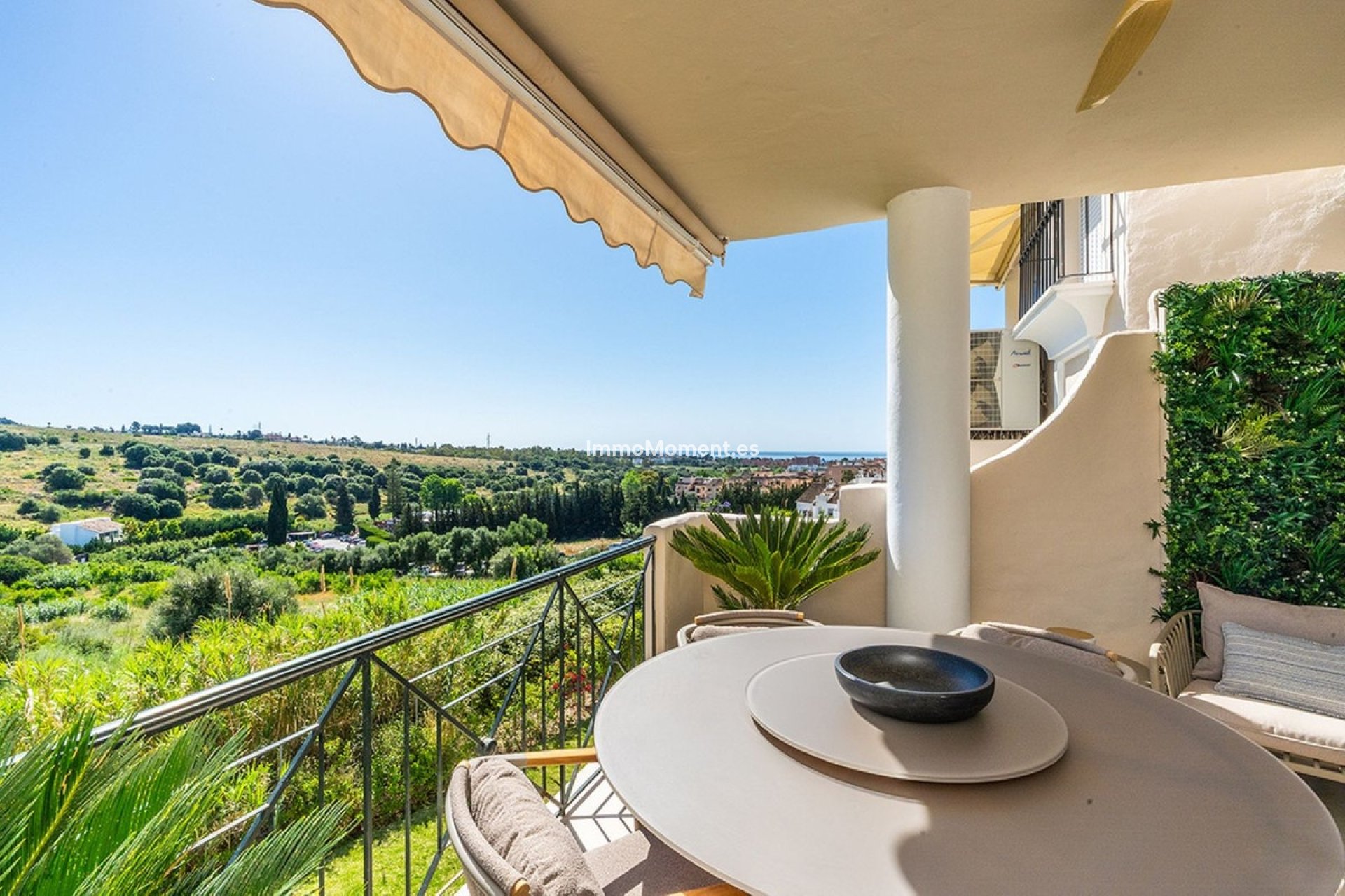 Resale - Apartment - Estepona - Bel Air