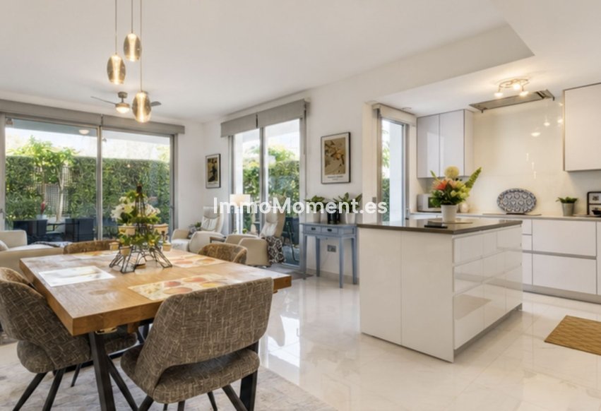 Resale - Apartment - Estepona - Bel Air