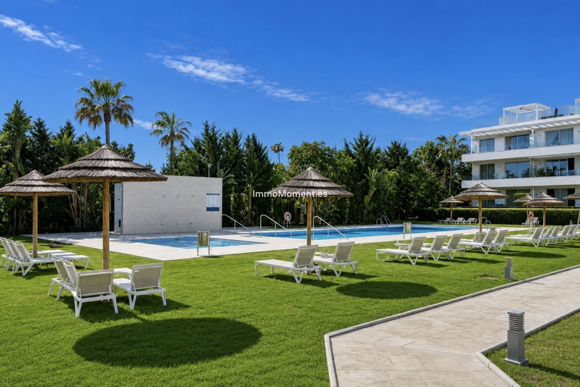 Resale - Apartment - Estepona - Bel Air