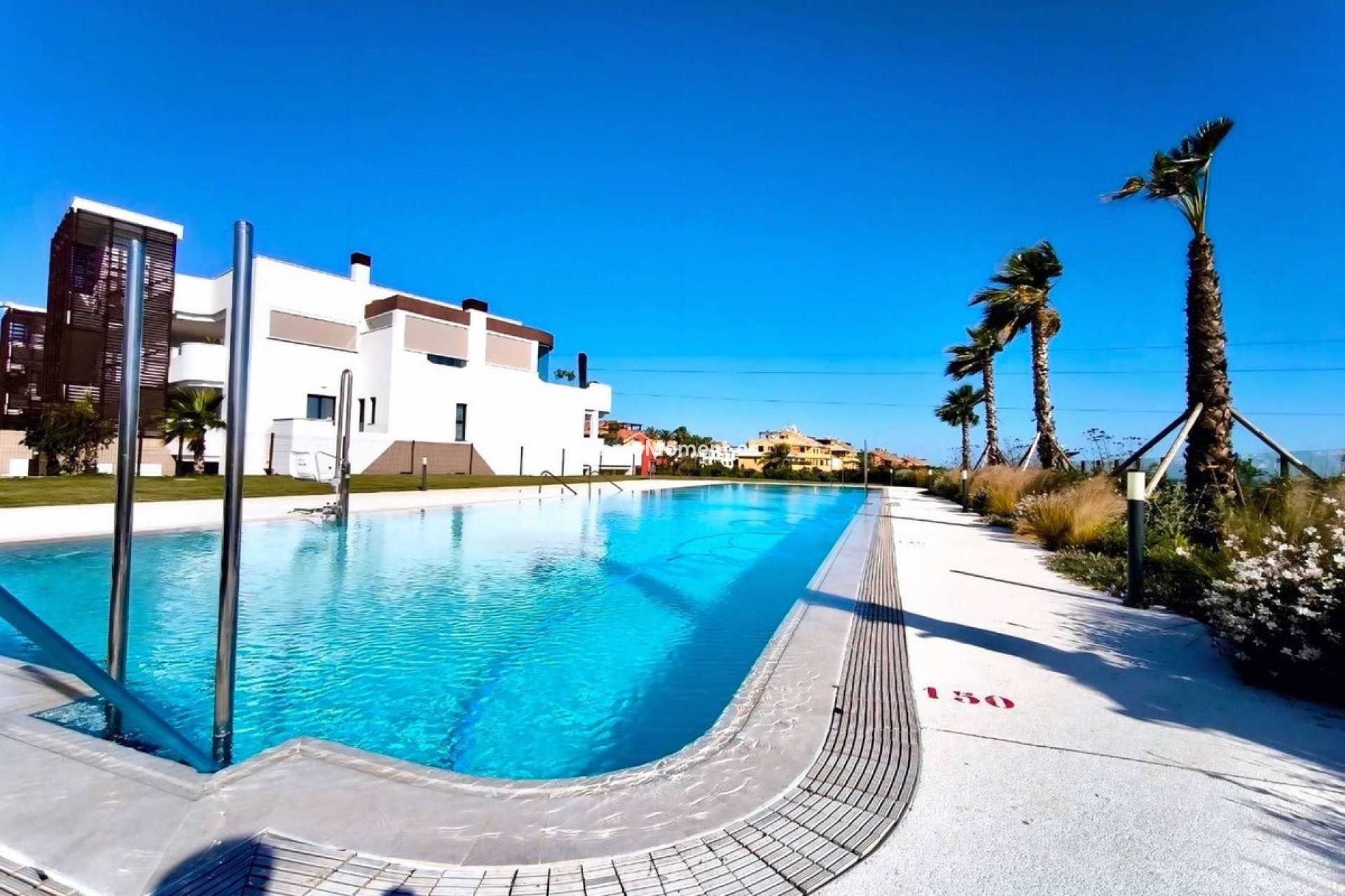 Resale - Apartment - Estepona - Bel Air