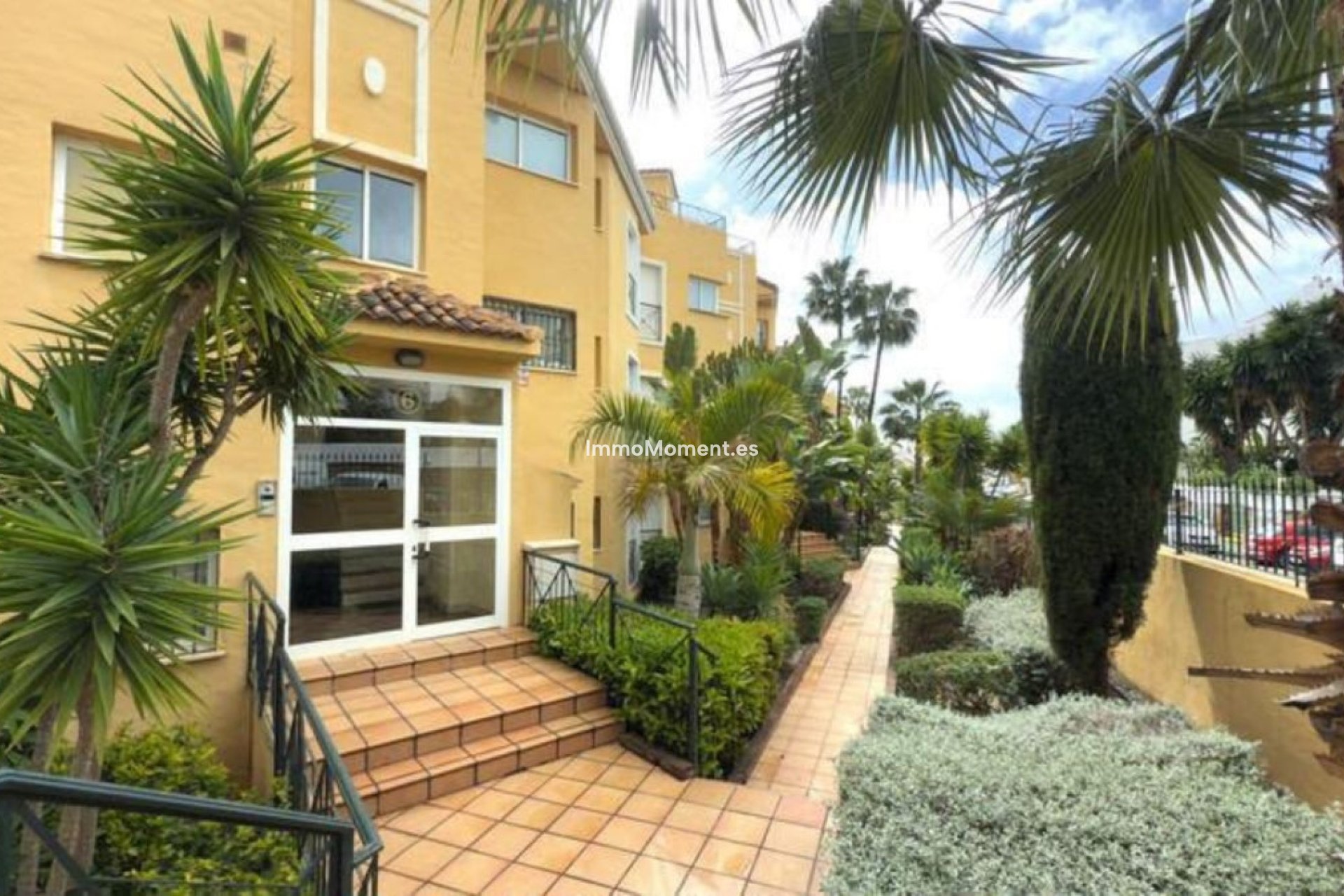Resale - Apartment - Estepona - Bel Air