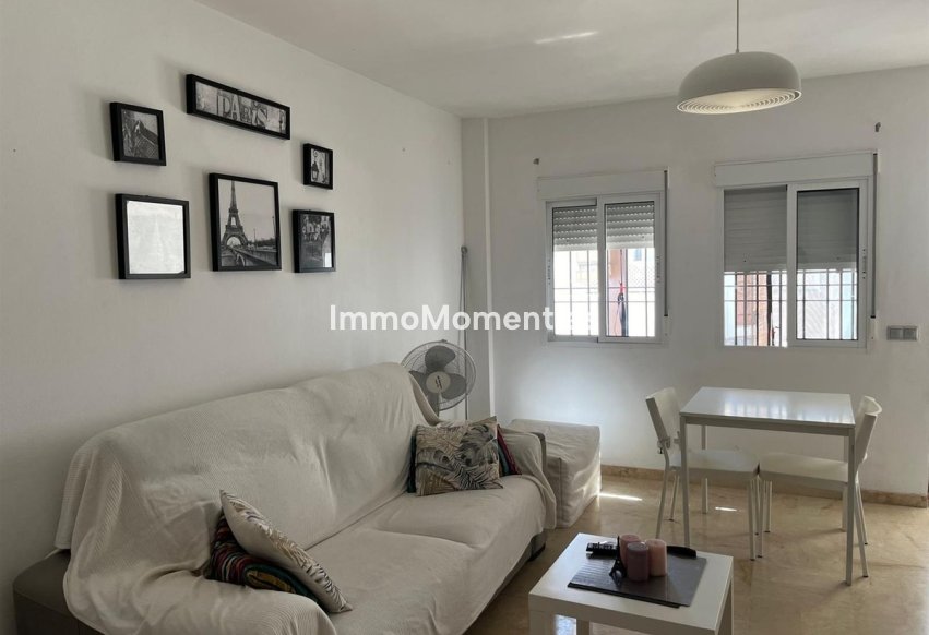 Resale - Apartment - Estepona - Benamara