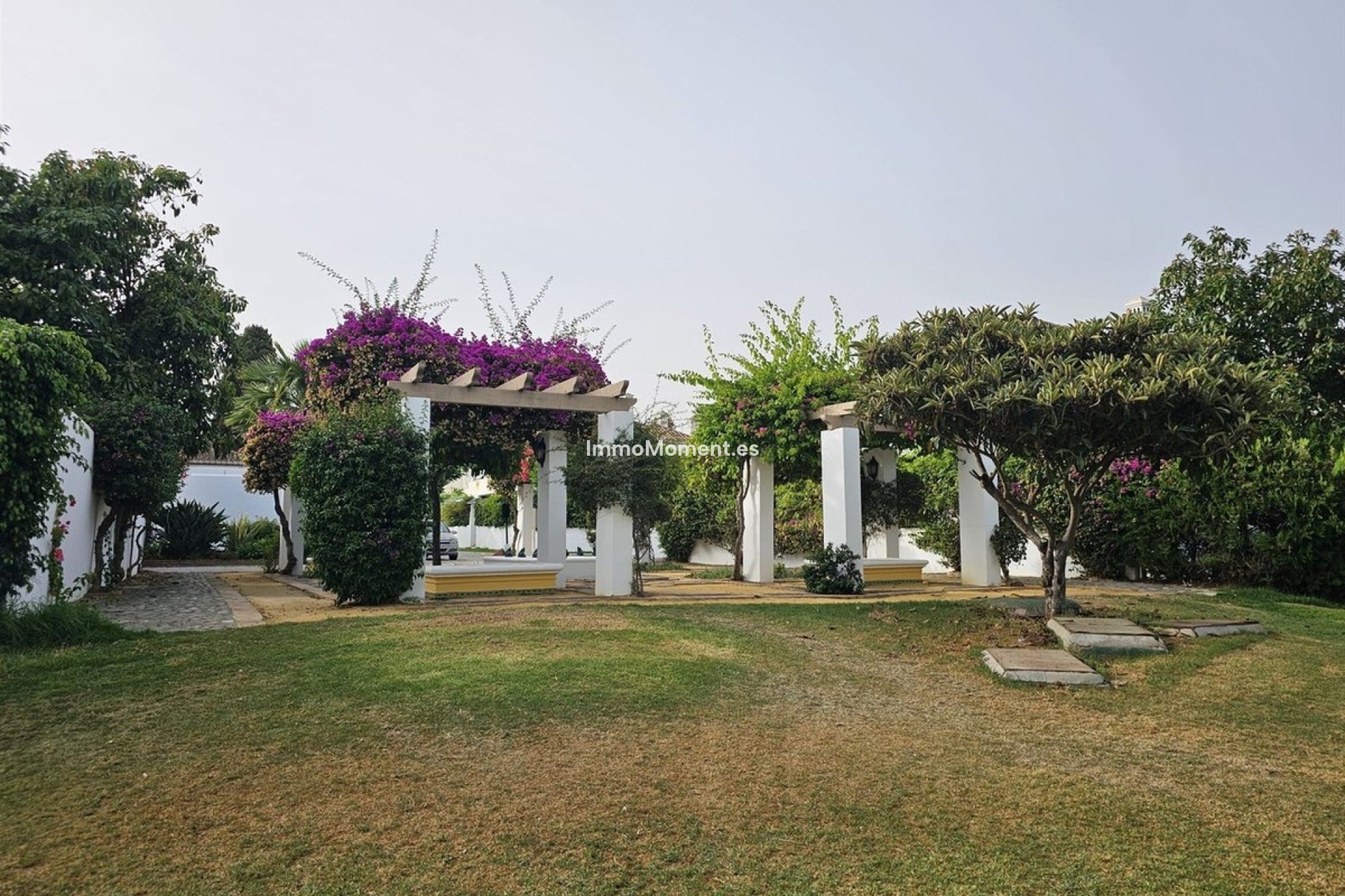 Resale - Apartment - Estepona - Benamara