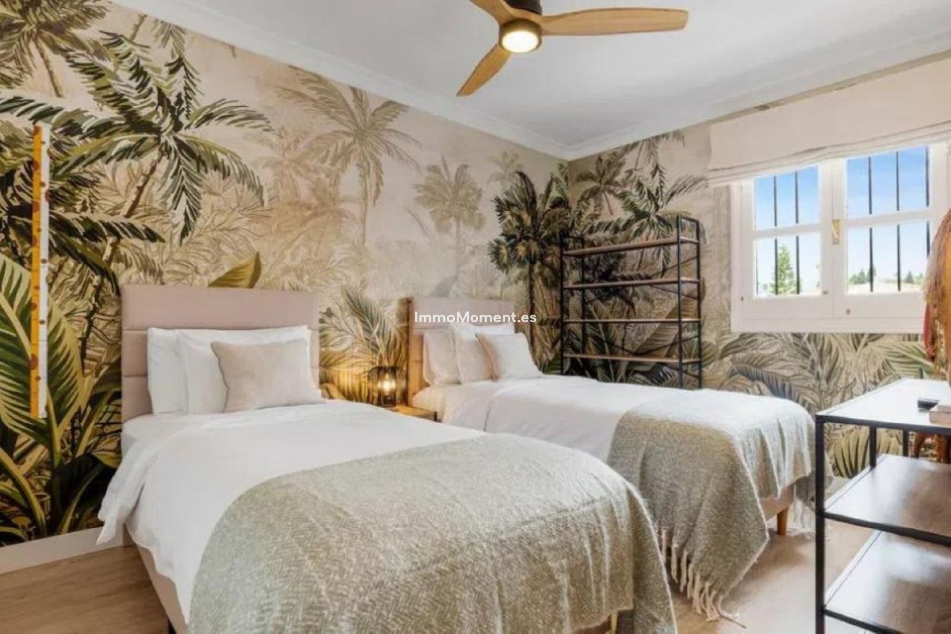 Resale - Apartment - Estepona - Benamara