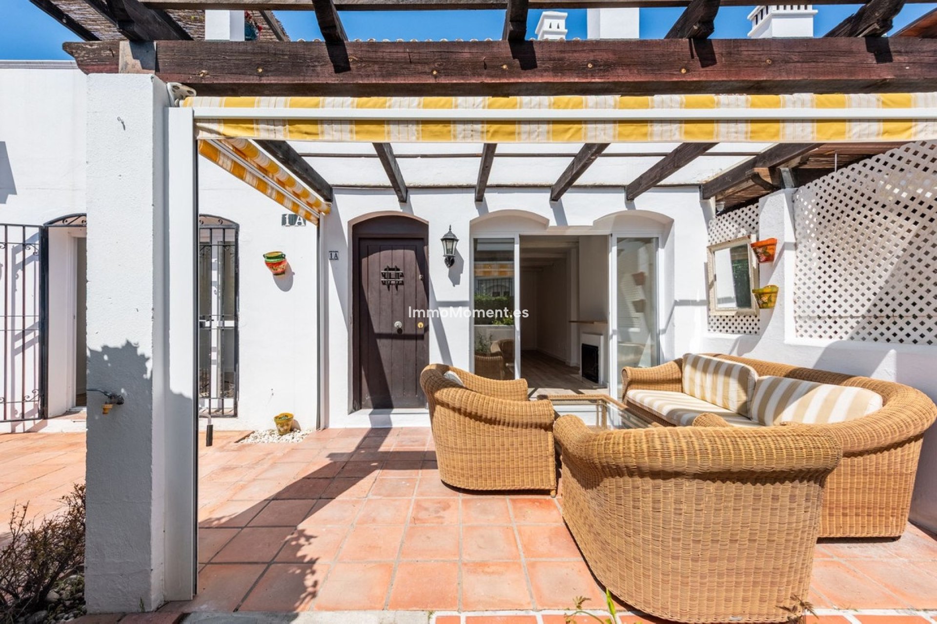 Resale - Apartment - Estepona - Benamara