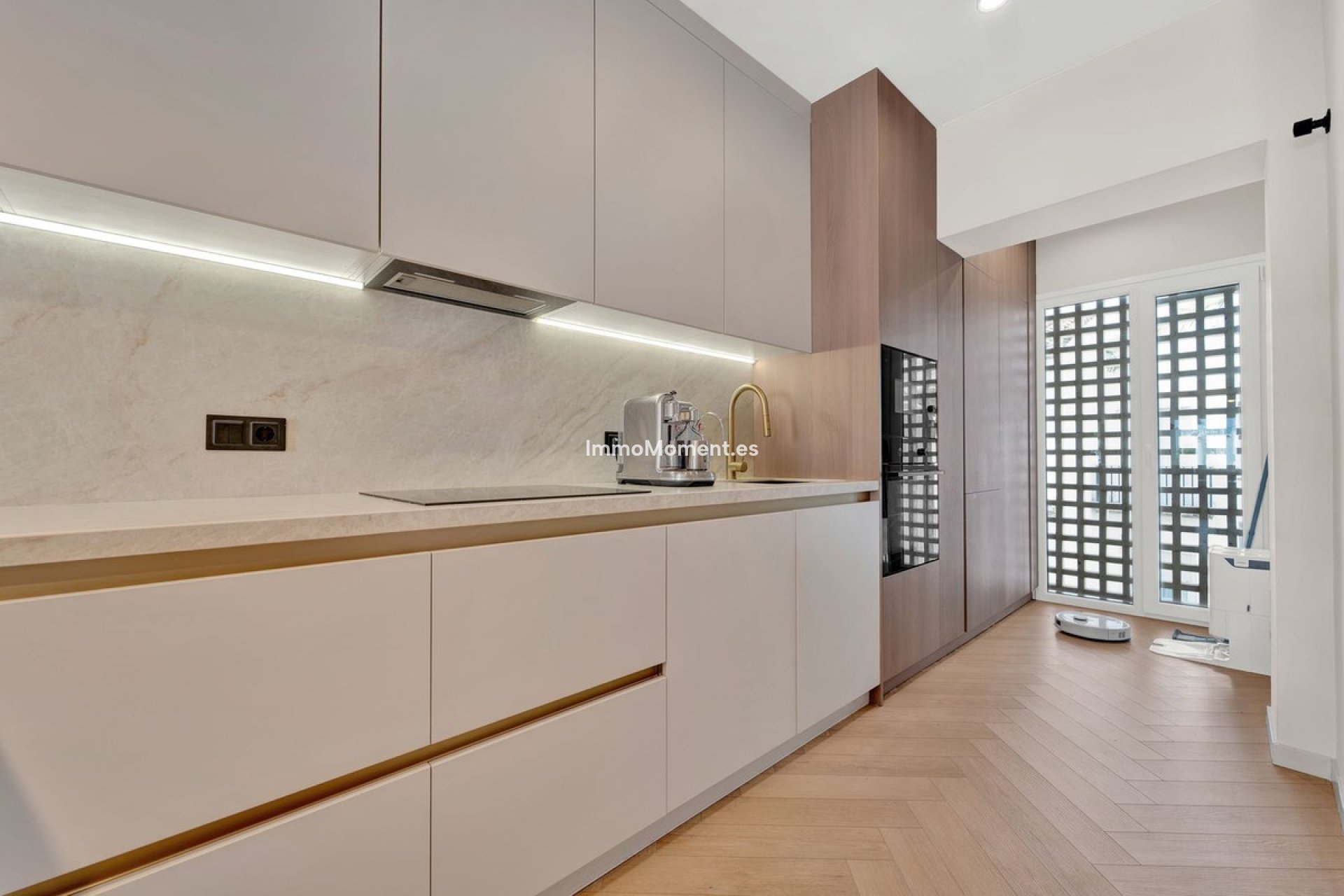 Resale - Apartment - Estepona - Cancelada