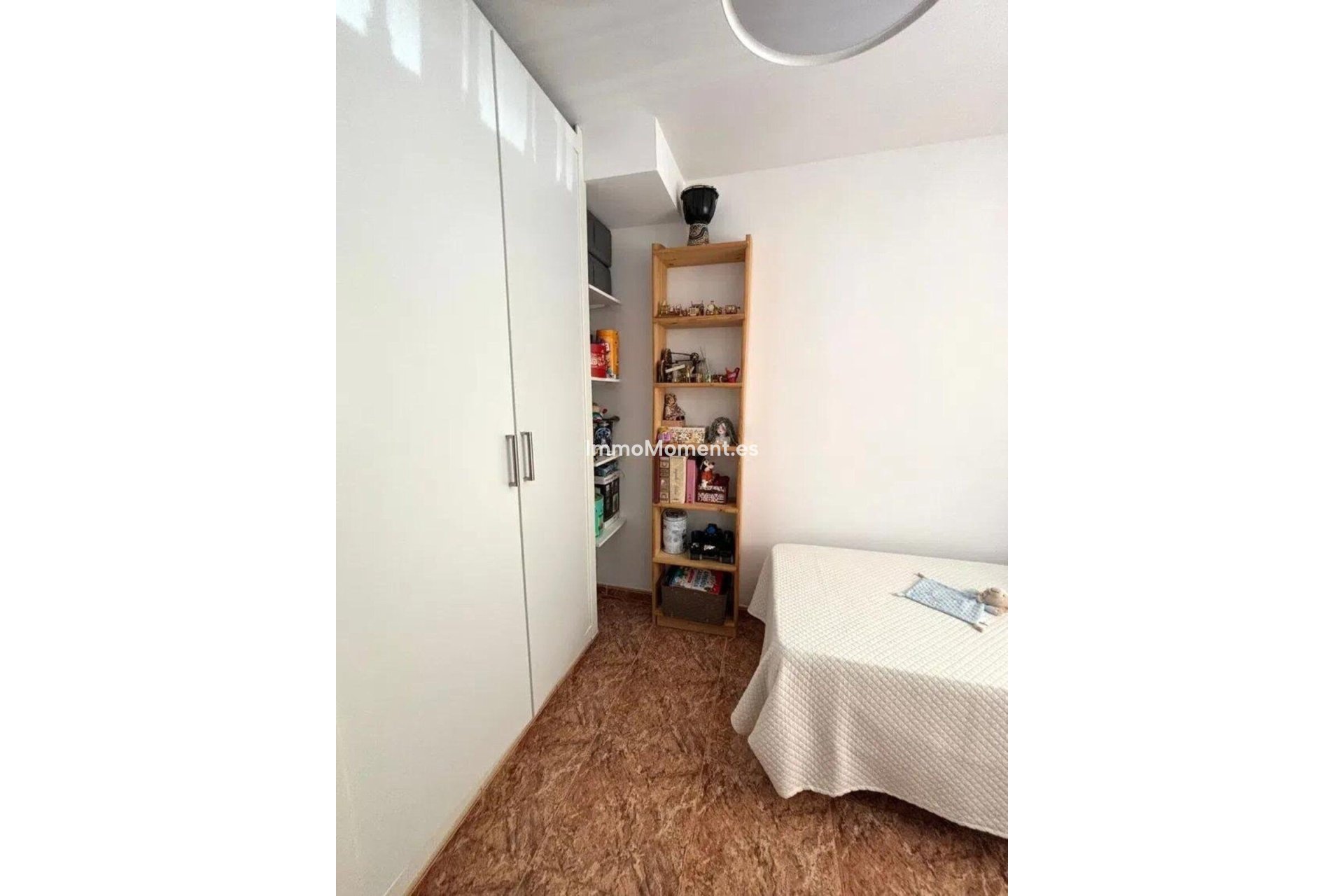 Resale - Apartment - Estepona - Cancelada
