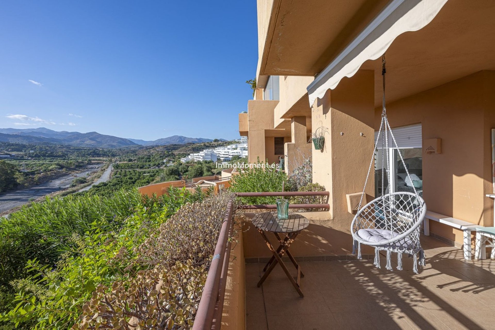 Resale - Apartment - Estepona - Cancelada
