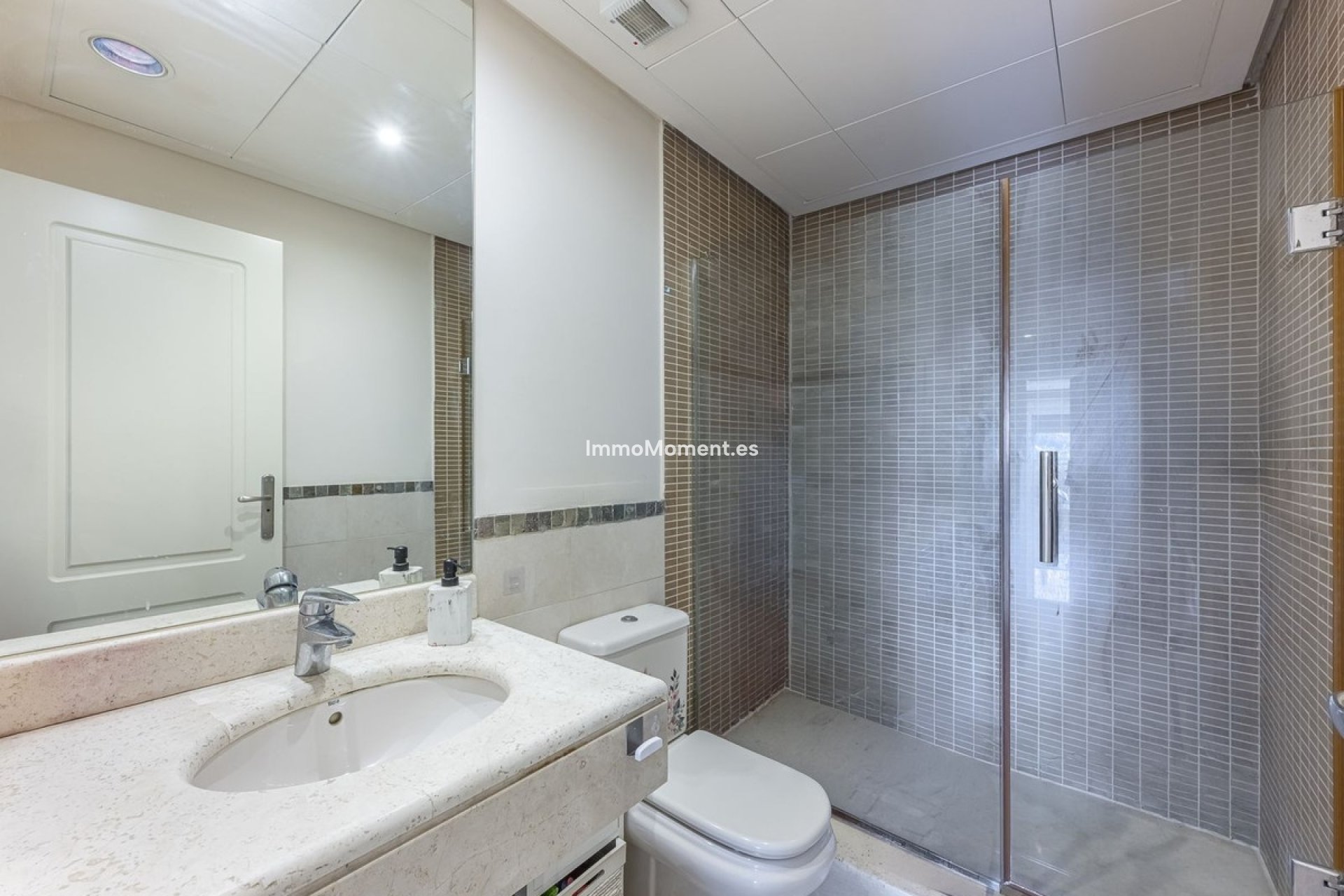 Resale - Apartment - Estepona - Cancelada