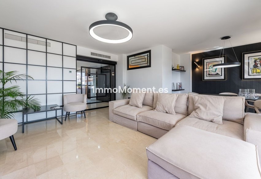 Resale - Apartment - Estepona - Cancelada