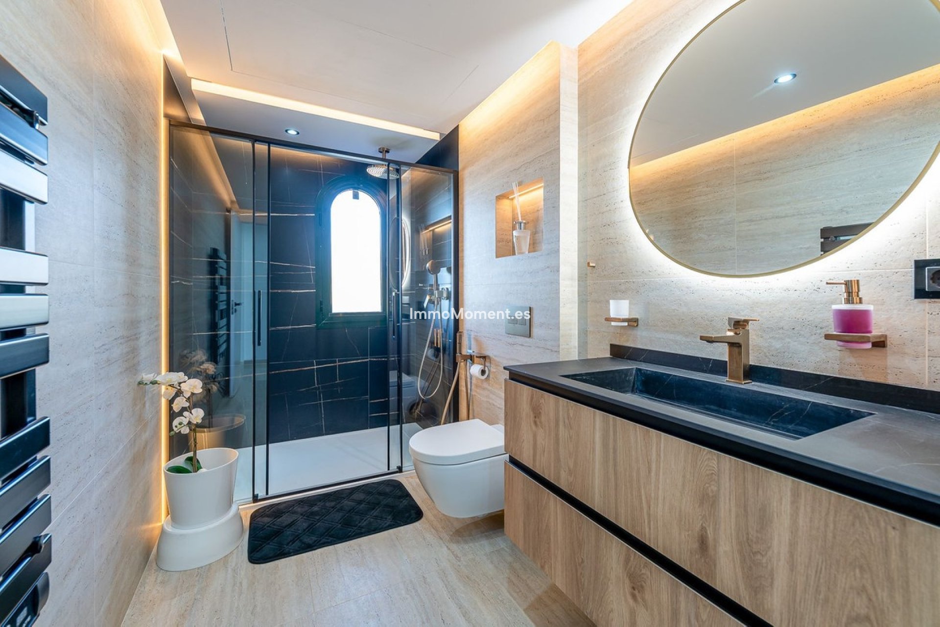 Resale - Apartment - Estepona - Cancelada