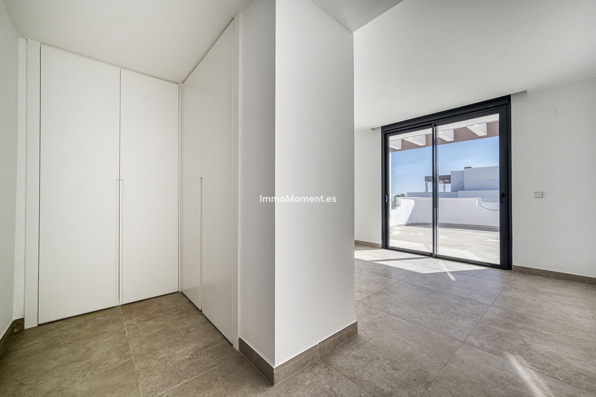 Resale - Apartment - Estepona - Cancelada