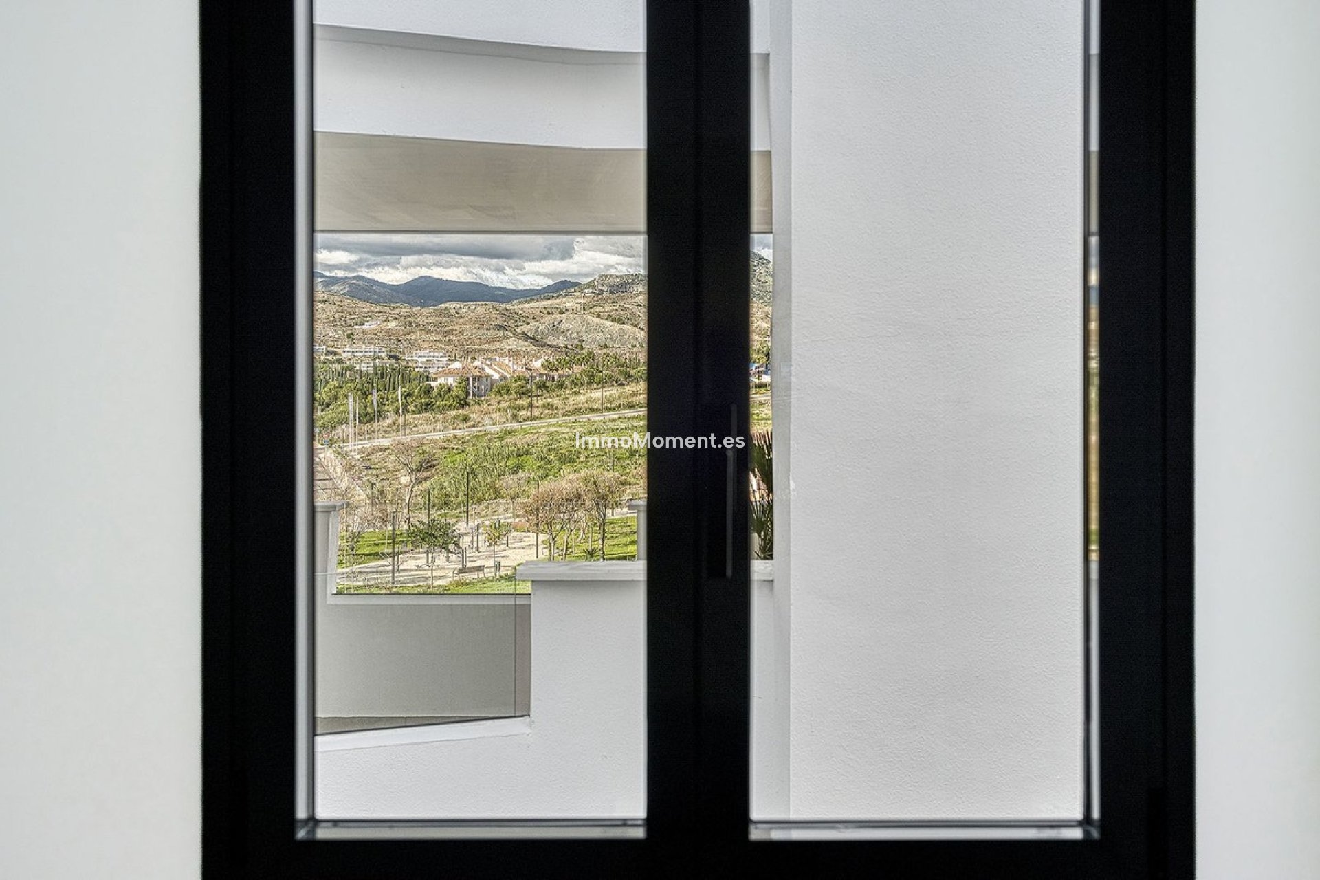 Resale - Apartment - Estepona - Cancelada