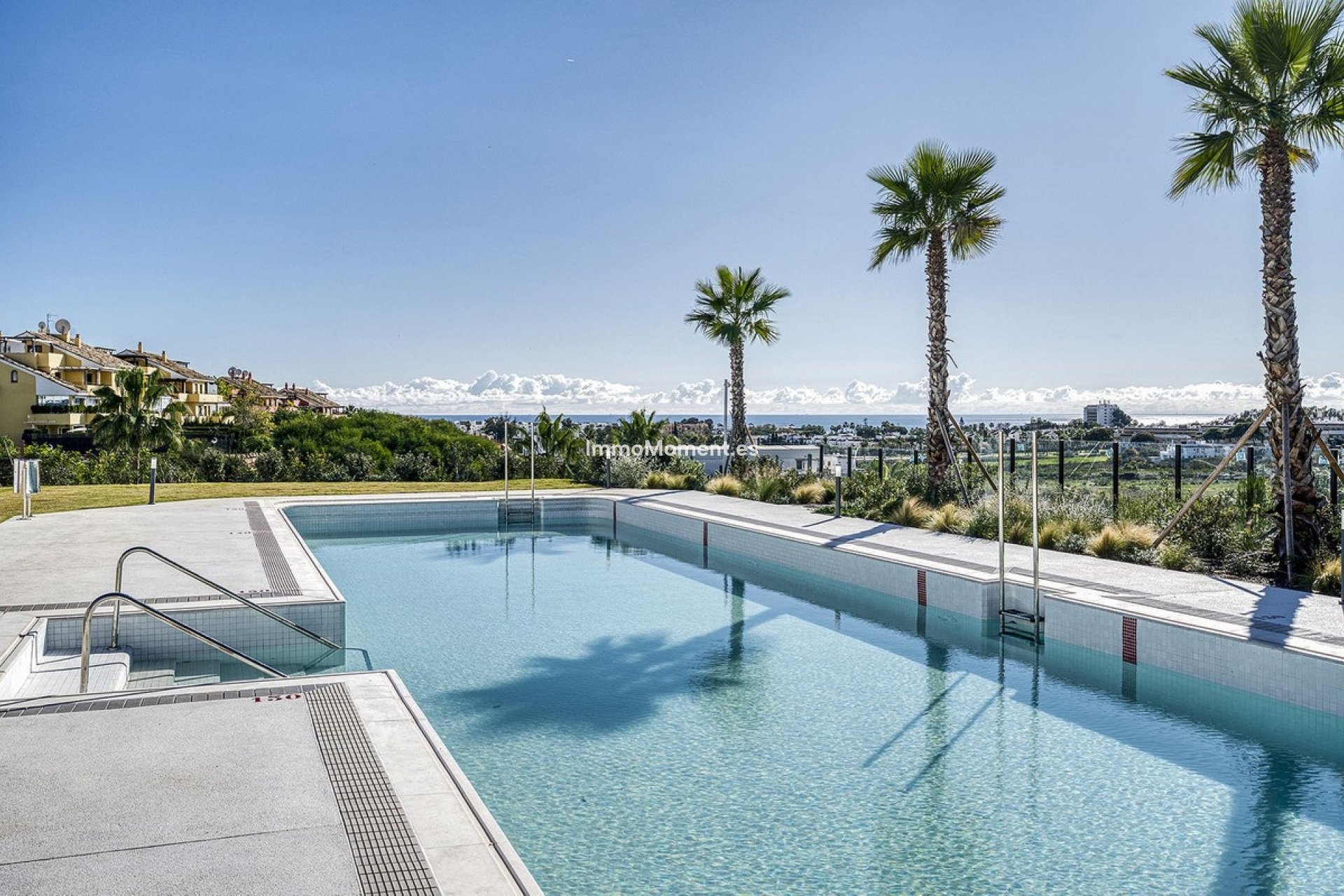 Resale - Apartment - Estepona - Cancelada