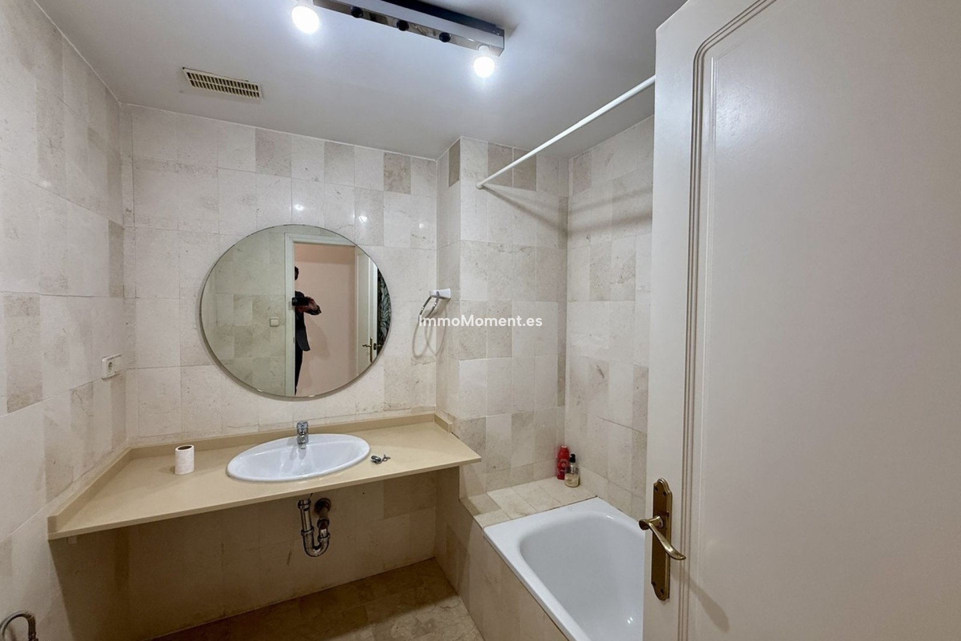 Resale - Apartment - Estepona - Cancelada