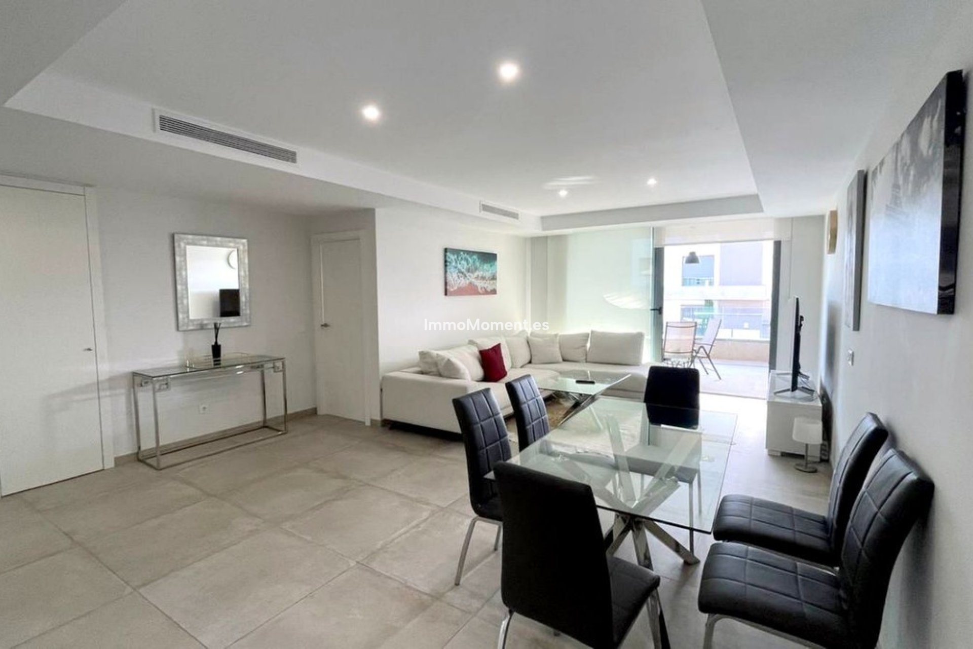 Resale - Apartment - Estepona - Cancelada