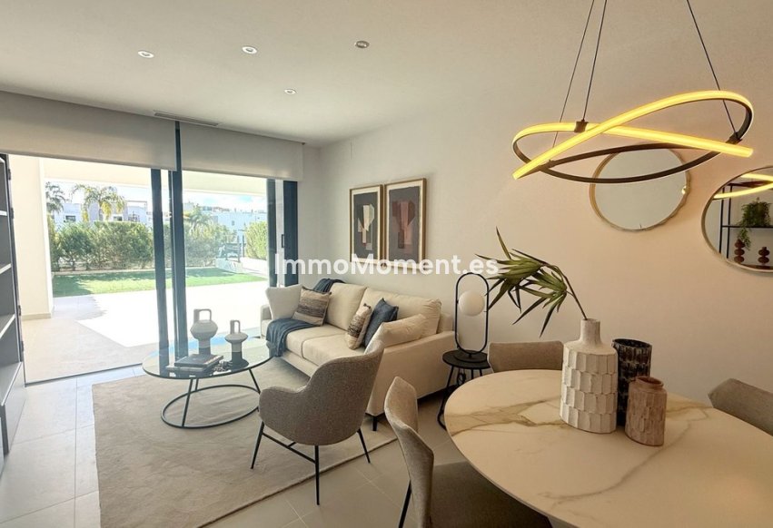 Resale - Apartment - Estepona - Cancelada