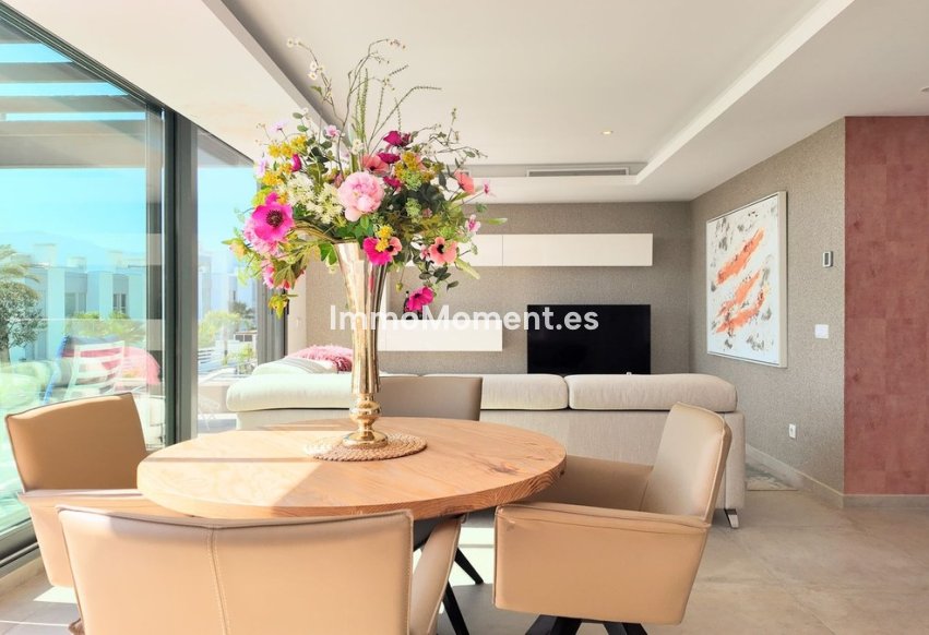 Resale - Apartment - Estepona - Cancelada