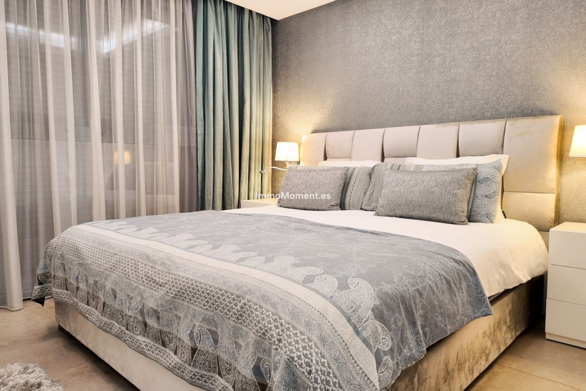 Resale - Apartment - Estepona - Cancelada