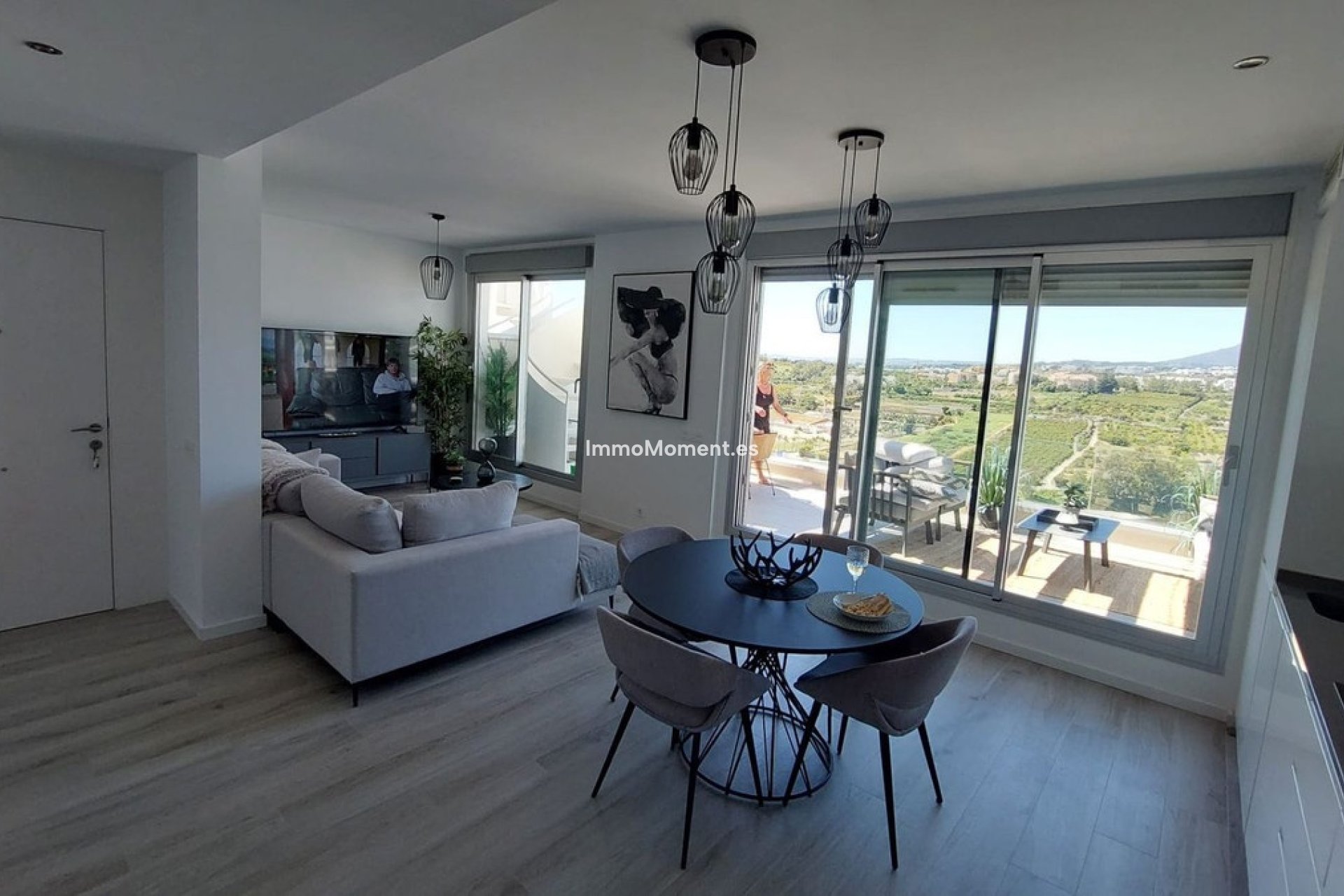 Resale - Apartment - Estepona - Cancelada