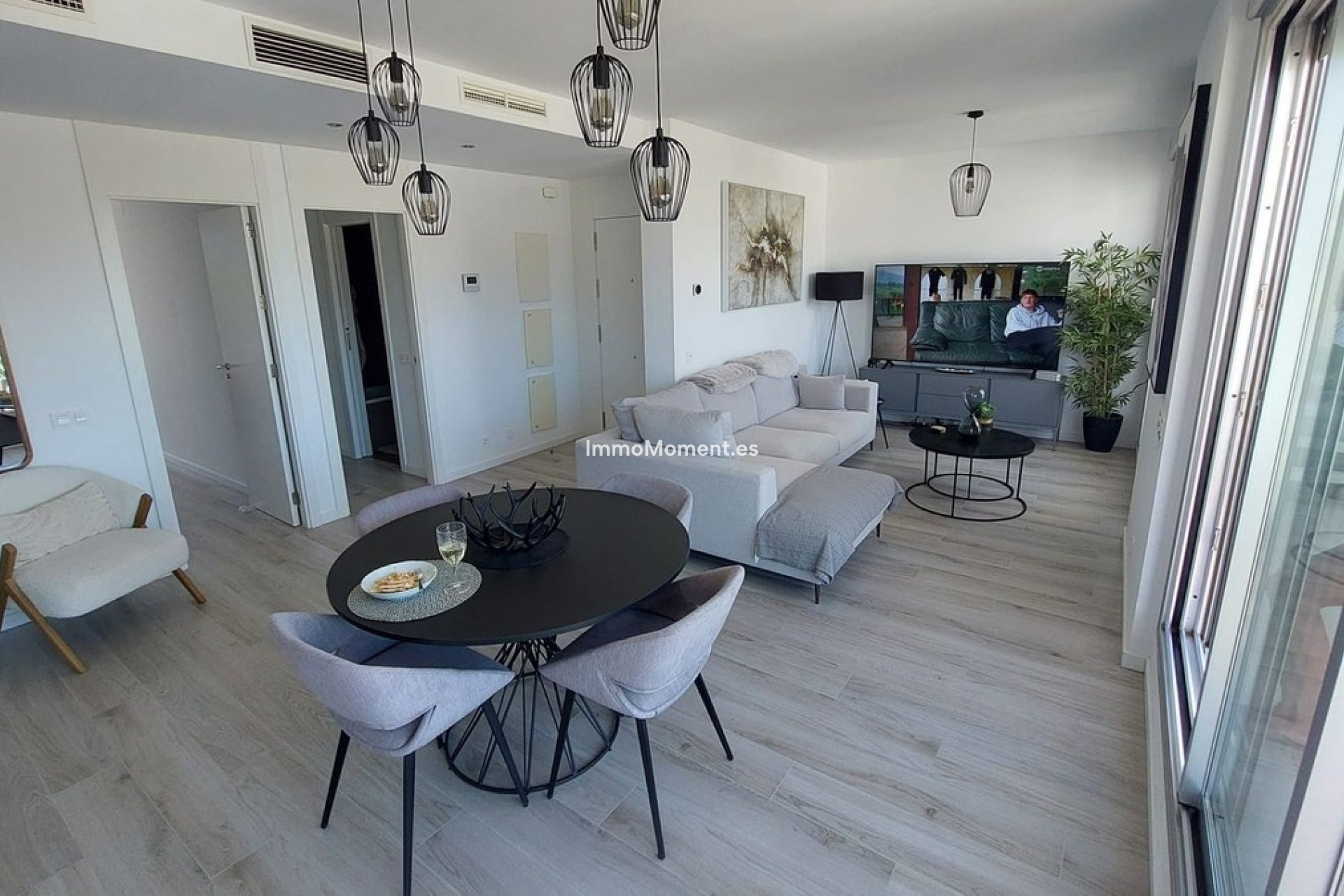 Resale - Apartment - Estepona - Cancelada