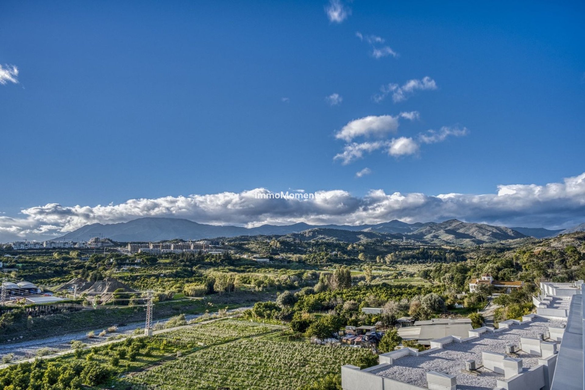 Resale - Apartment - Estepona - Cancelada