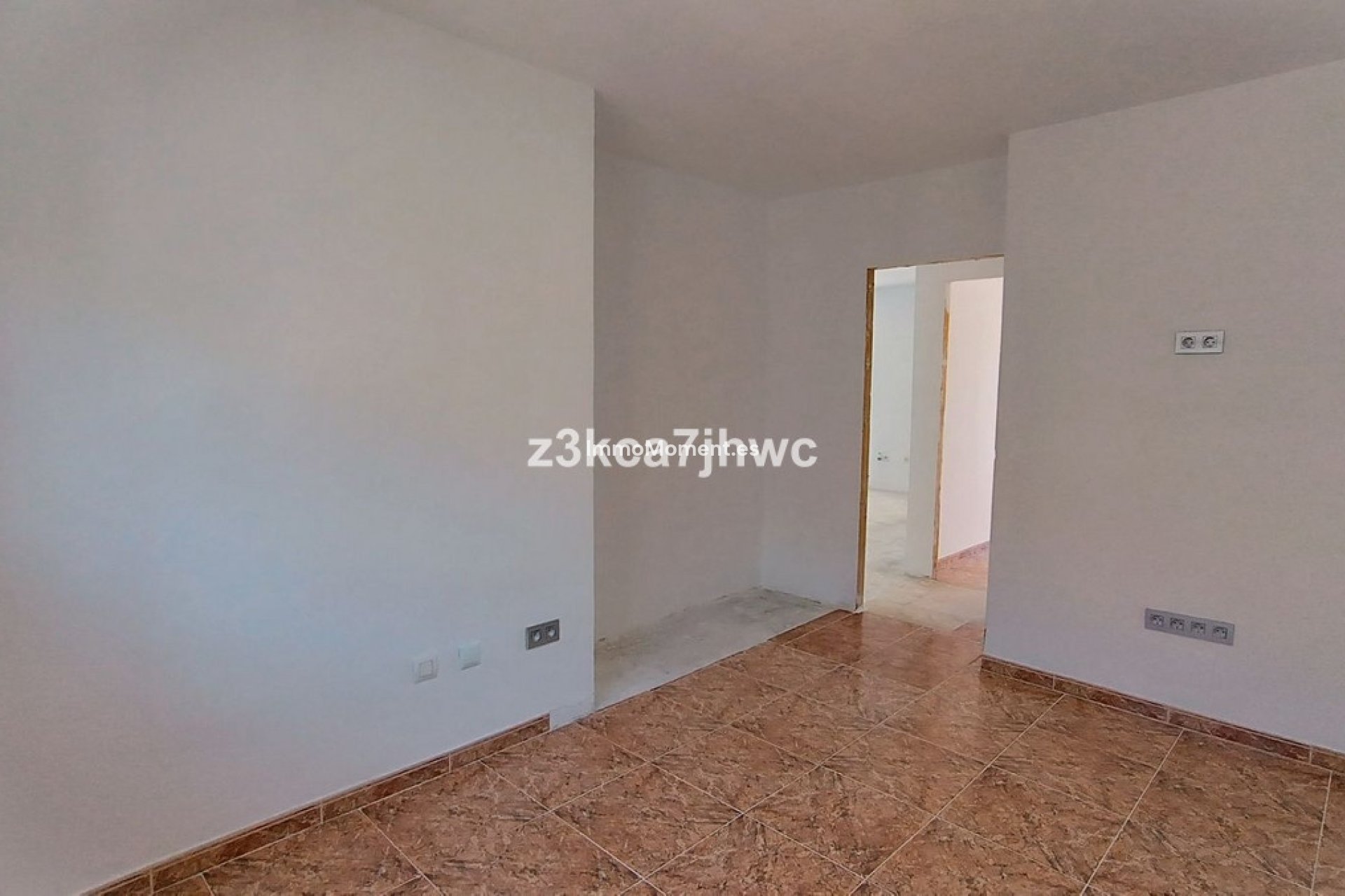 Resale - Apartment - Estepona - Cancelada
