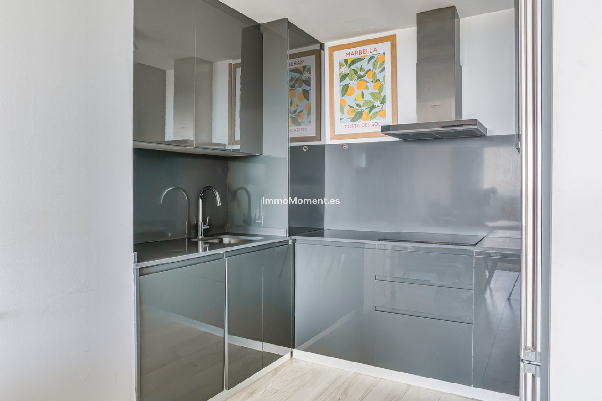 Resale - Apartment - Estepona - Cancelada